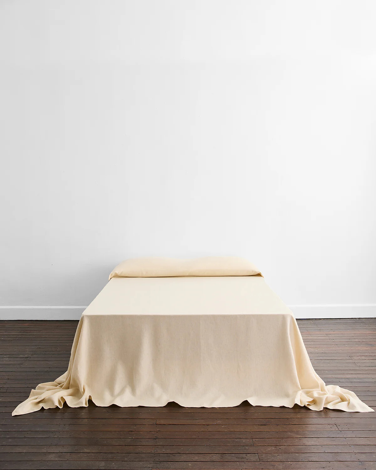 Crème Heavy Linen Bed Cover | Bedthreads US