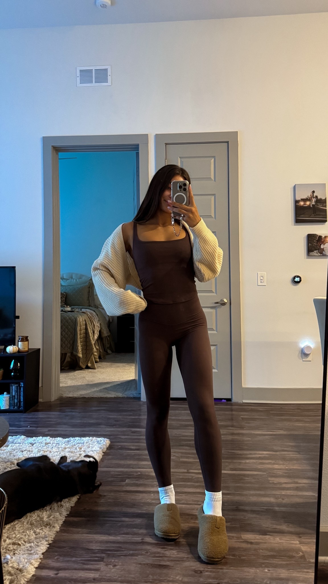 This set is sooo buttery soft. I’m wearing the espresso color! 

#LTKGiftGuide #LTKActive #LTKSaleAlert