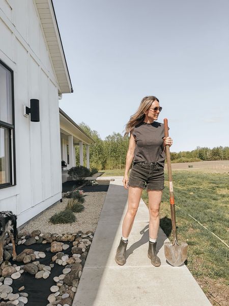 I have been landscaping all week, so this is IRL black top and black shorts- 🖤
garden boots.

Casual womens summerr

#LTKxMadewell #LTKsalealert #LTKover40