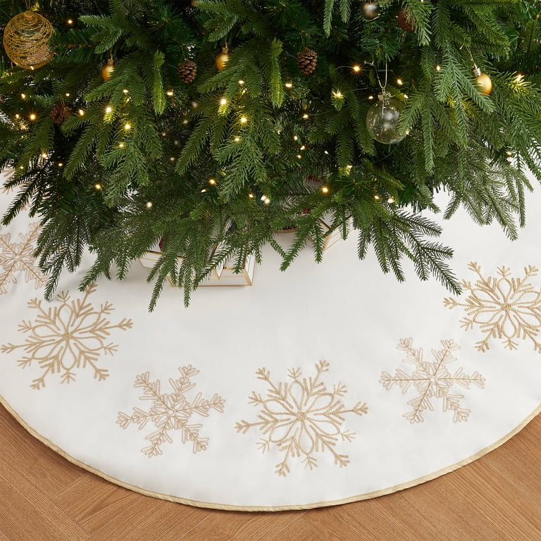 My Texas House Stefan Ivory/Gold Embroidered Snowflake Christmas Tree Skirt, 52": | Walmart (US)