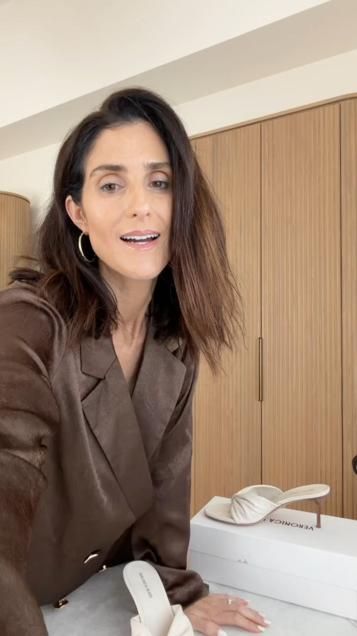 I might be one of the pickiest when it comes to shoes! I have very sensitive feet and these are so comfortable and perfect for spring. They run true to size. Wearing the size XS top and bottom from @Zara  @Veronica Beard  #stylinbyaylin #aylin #heels

#LTKootd #LTKOver40 #LTKSeasonal