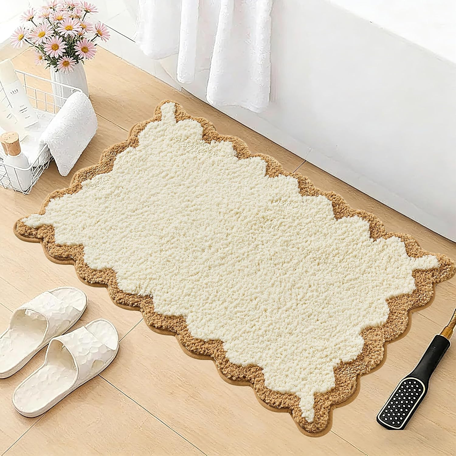 ORTIGIA Cute Beige Scalloped Bath Mat, Quick Dry Bath Rug Absorbent Soft Plush Microfiber Bathmat for Bathroom Floor Carpet for Sink Bedroom, 20x32 | Amazon (US)