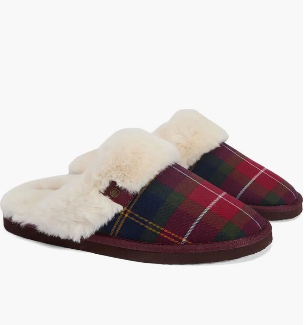 Treat yourself with these soft and cozy tartan slippers! 

#LTKselfcare #LTKHoliday #LTKdayinmylife