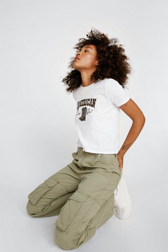 Twill Slim Leg Mid Rise Cargo Pants | Nasty Gal (US)