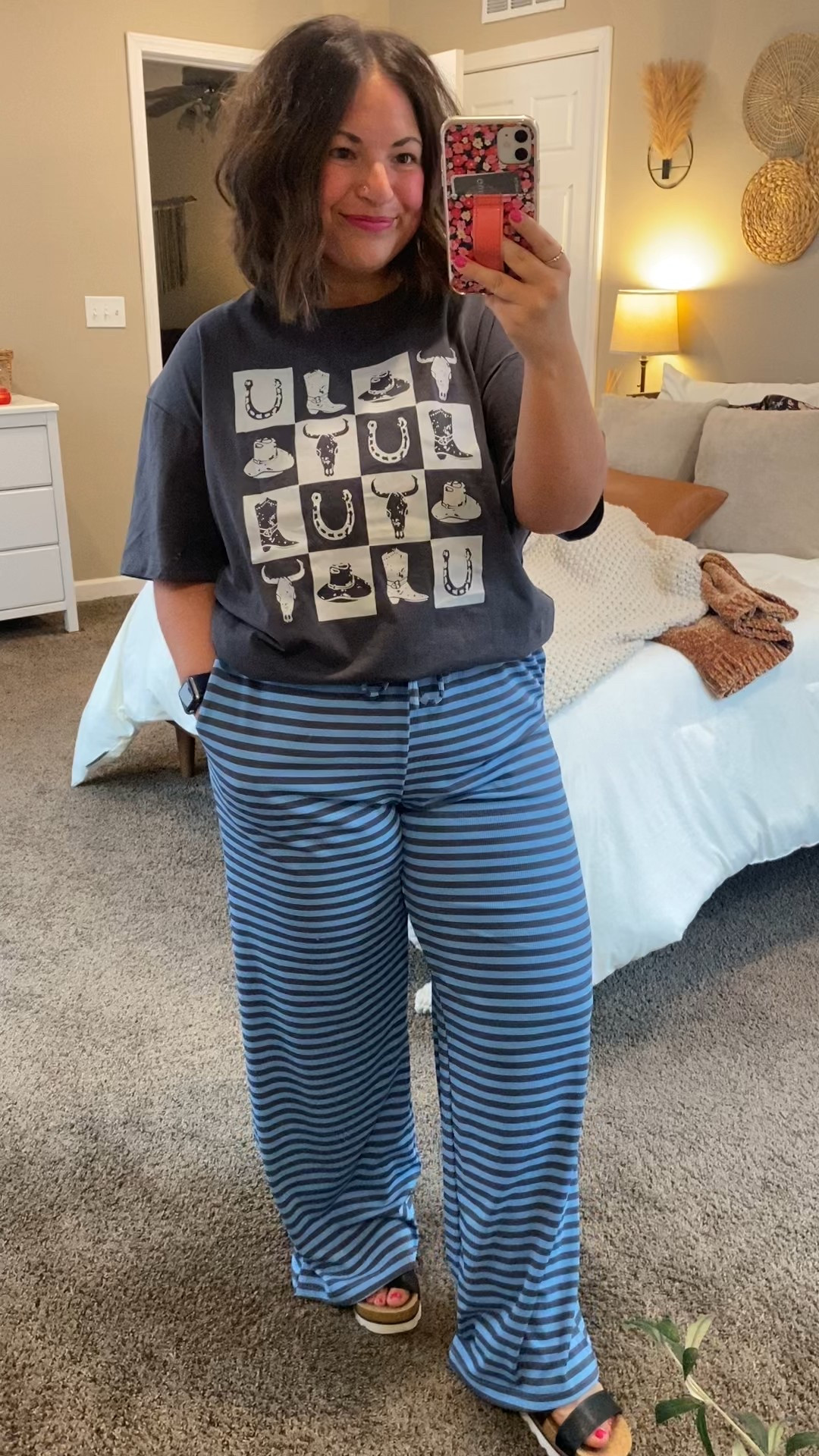 Comfy, casual amazon outfit!

sandals: fit true to size // wearing a 5
pants: fit true to size // wearing a large
tee: fits true to size // wearing a large 

 

#LTKMidsize #LTKFindsUnder50 #LTKStyleTip