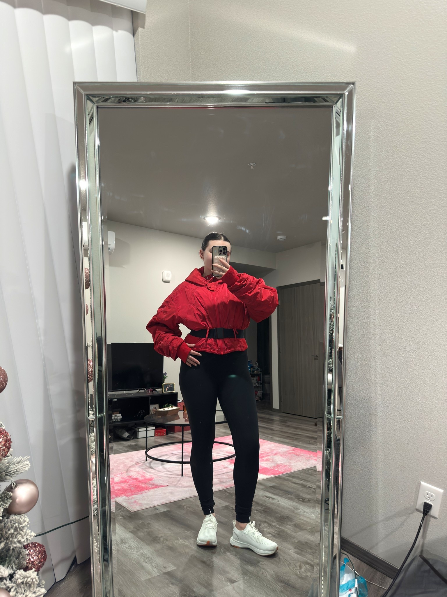 Warm and chic workout outfit this morning! Loving this new ski jacket for wintery trips to the gym ❤️

I’m wearing a L jacket, M tee, size 8 leggings and size 9 sneakers

#LTKfitnessgoals #LTKootd #LTKMidsize