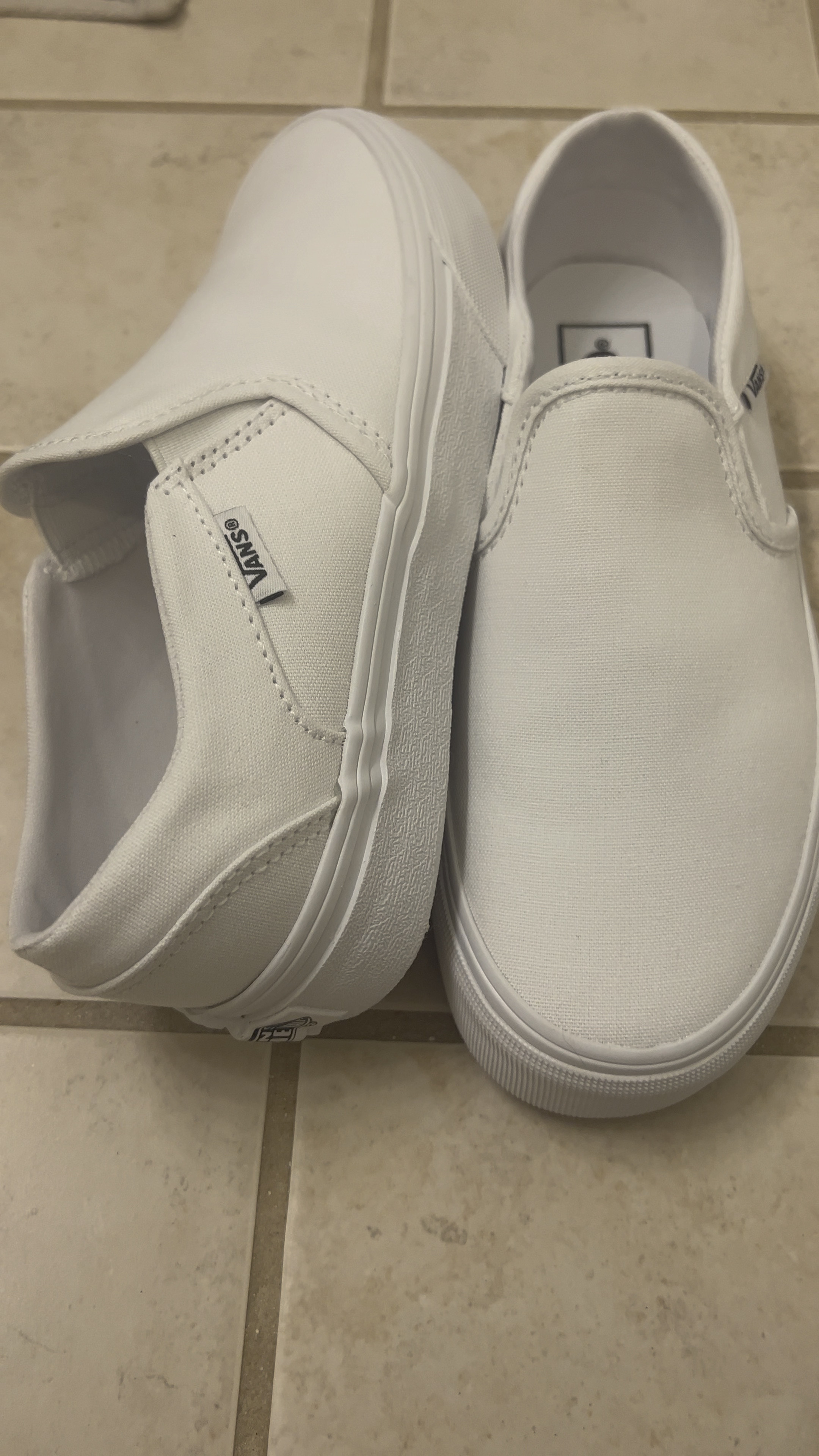 Comfortable Van sneakers. Perfect for everyday wear. 

#LTKshoecrush #LTKActive