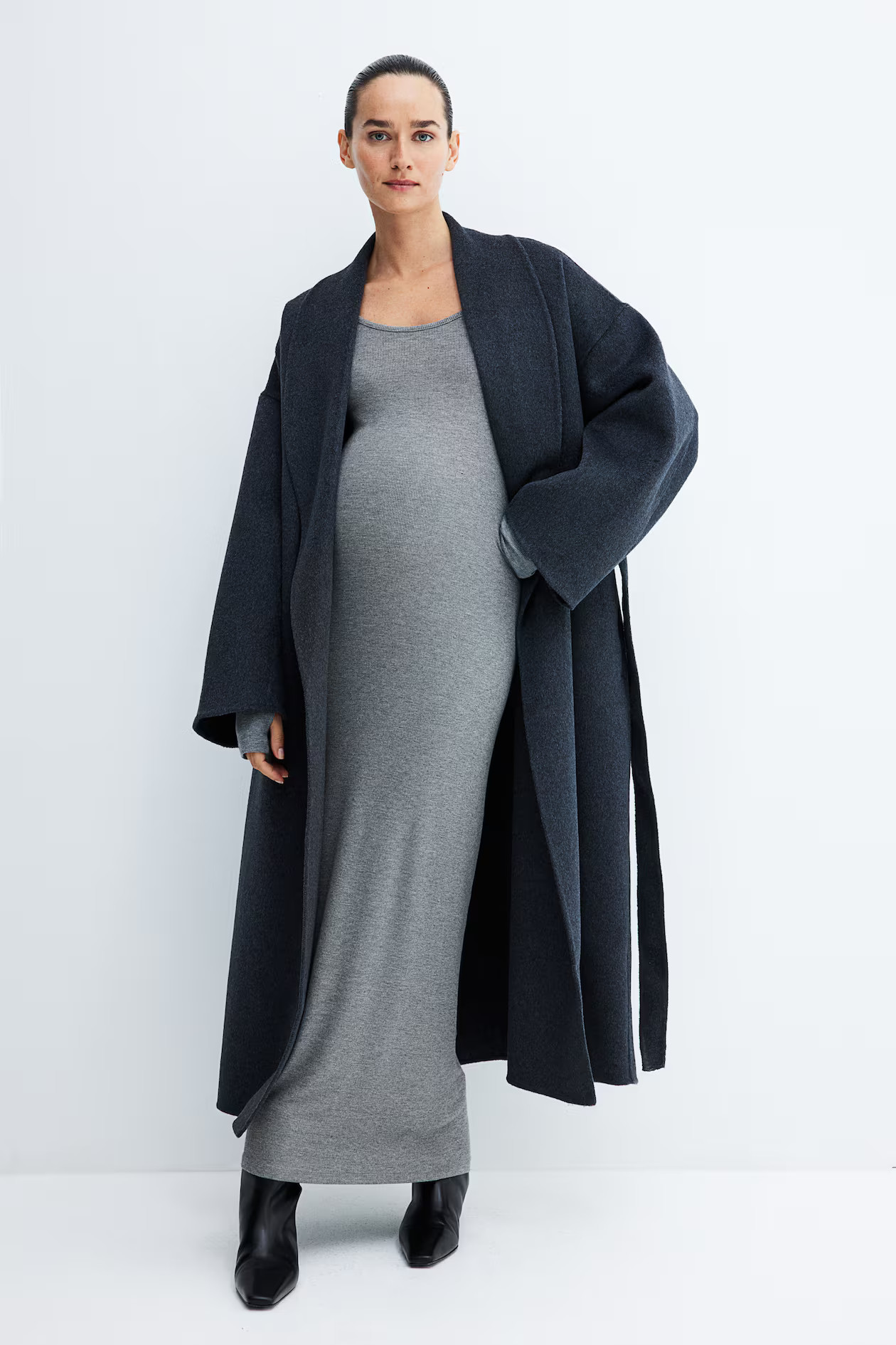 MAMA Ribbed bodycon dress | H&M (UK, MY, IN, SG, PH, TW, HK)