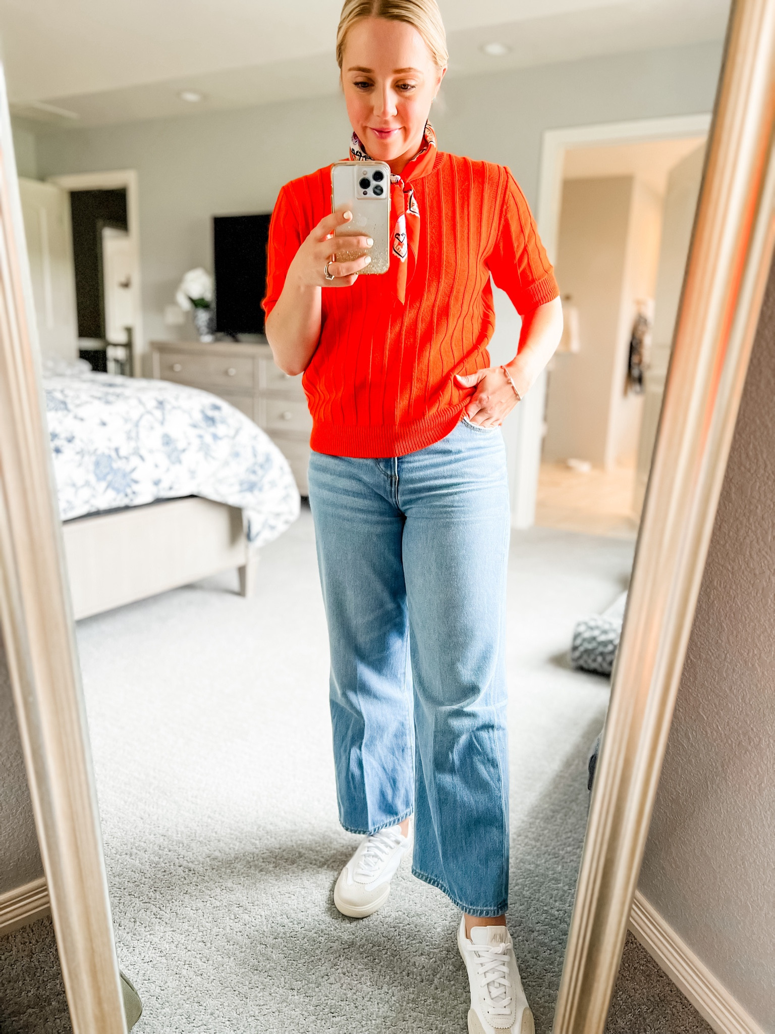 Size 4 petite jeans, size small petite sweater. Both fit TTS.

Petite. Petite outfit. Mom outfit. Casual outfit. Spring outfit. Jeans. 