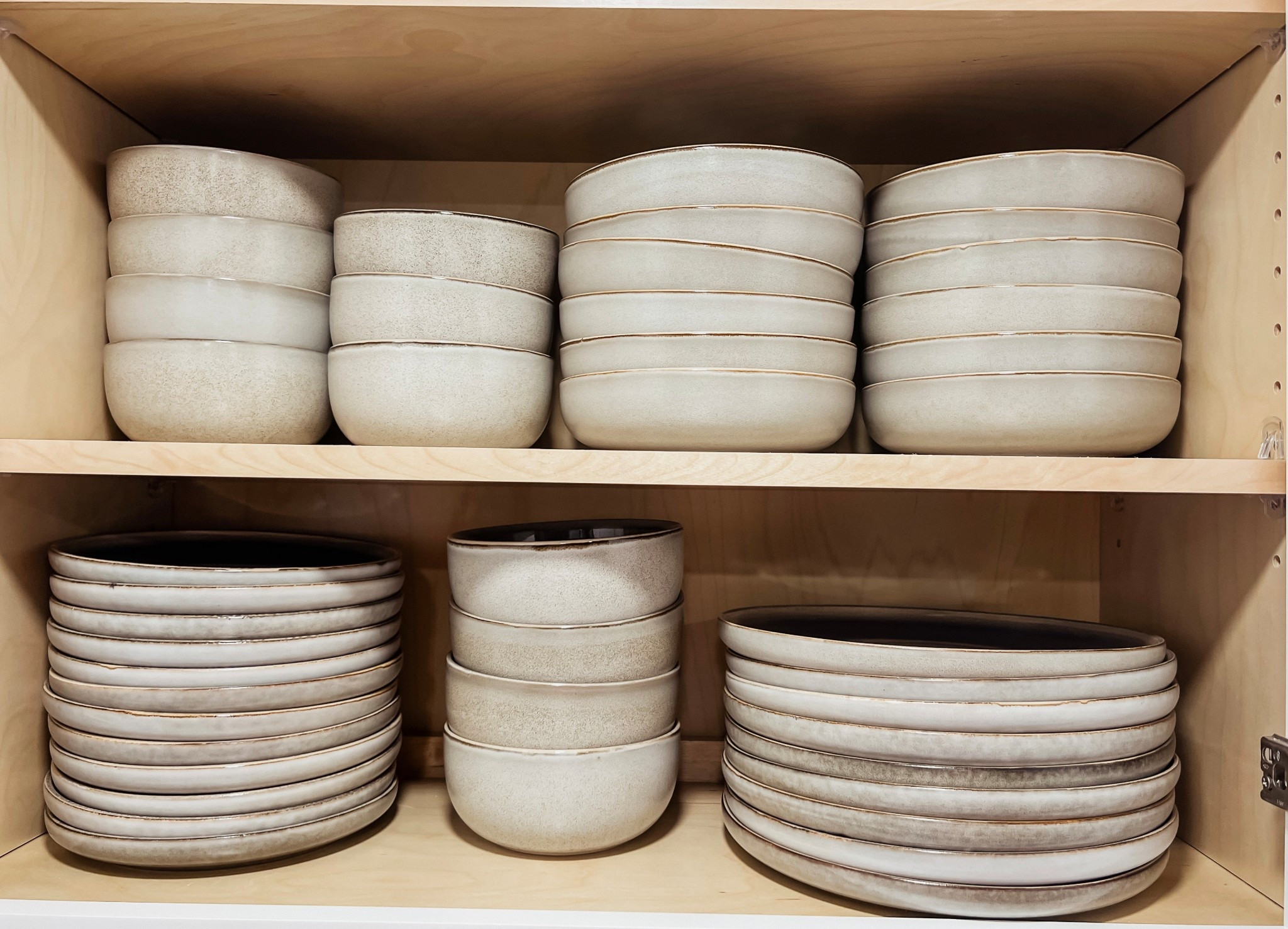 Affordable dishes comes with 4 place settings. Mine is the taupe color 

#LTKGiftGuide #LTKHome #LTKFindsUnder100