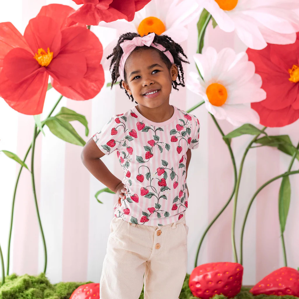 Toddler Basic Tee in Strawberry Fields | Kyte Baby