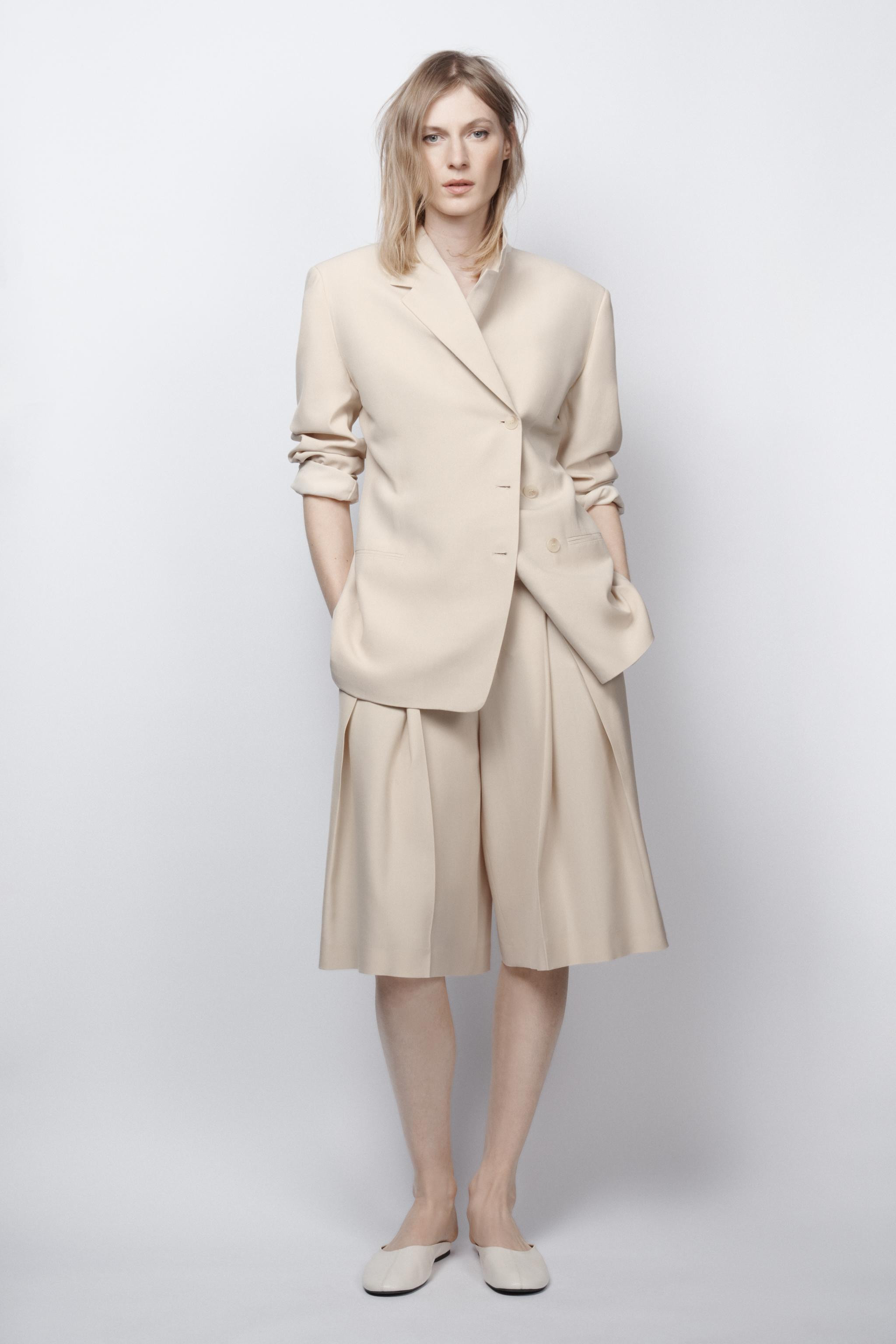 BERMUDA PIEGHE MISTO LANA ZW COLLECTION LIMITED EDITION | Zara IT