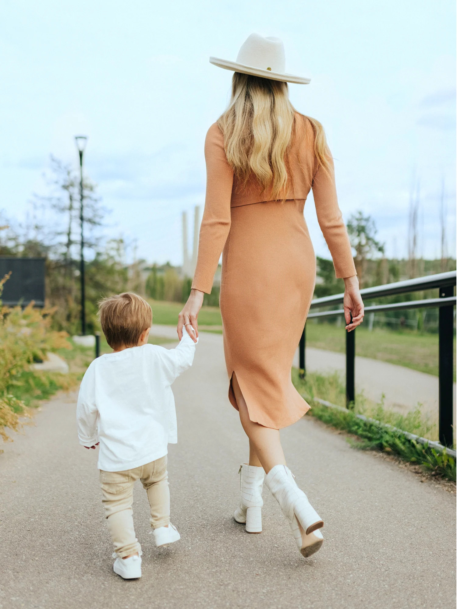 2-in-1 Maternity & Nursing Midi Dress | Garnet - Kindred Bravely | Kindred Bravely