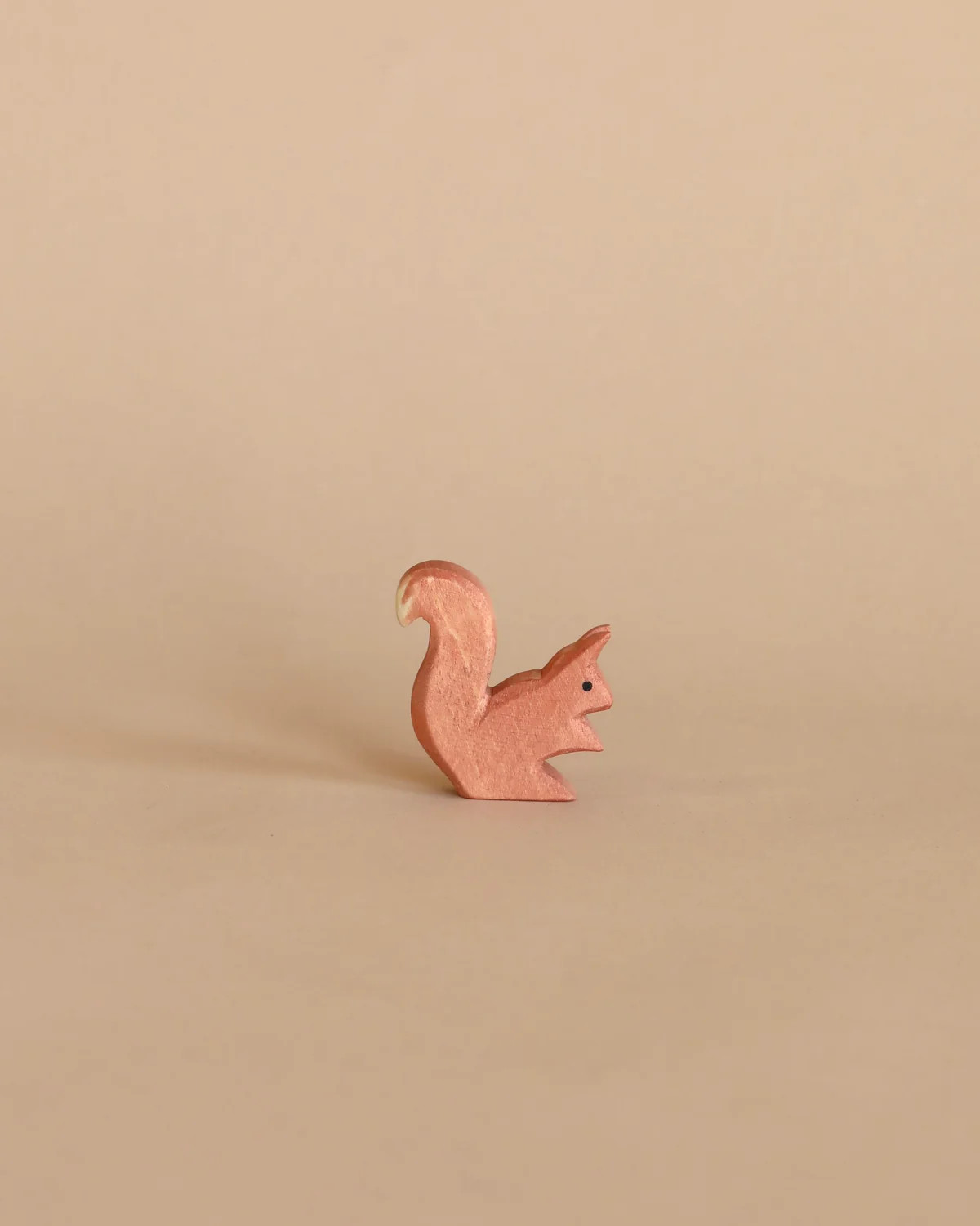 Ostheimer Squirrel - Sitting | Odin Parker