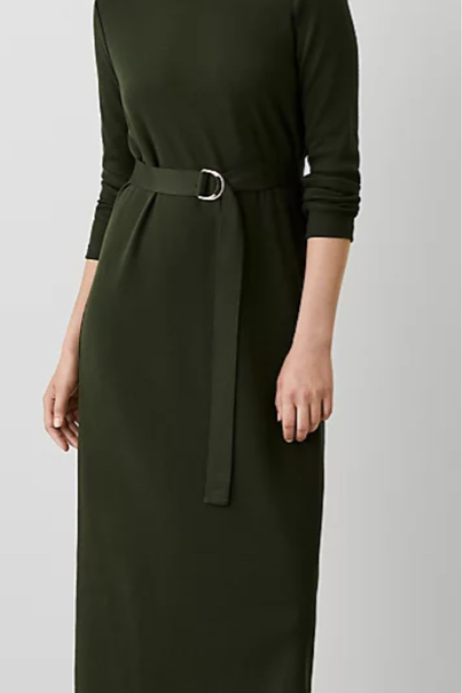 Weekend column midi dress in ‘hunters green’ from Ann Taylor 
Dark Olive
House of colour / autumnn

#LTKWorkwear #LTKFallSale #LTKStyleTip