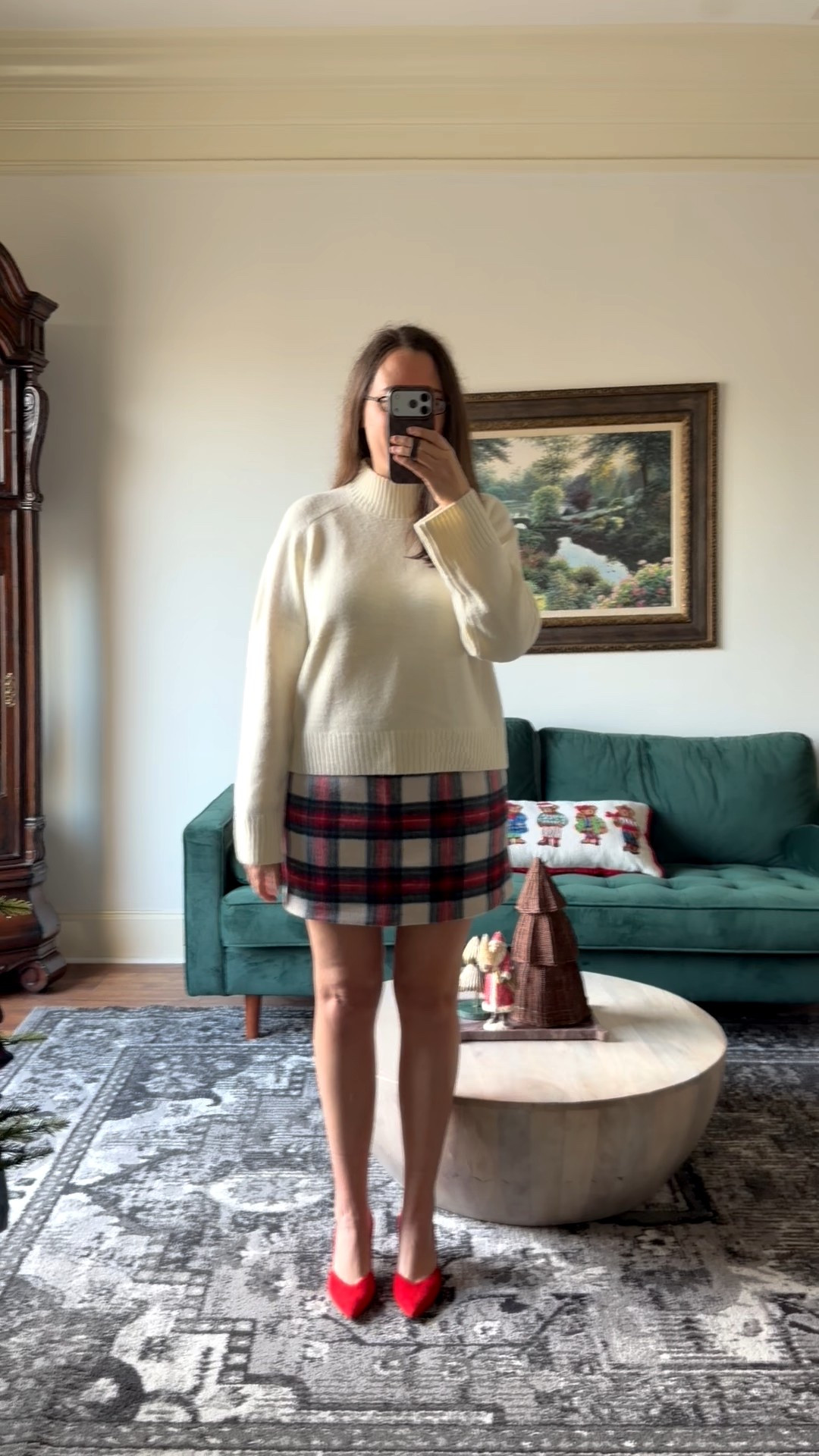 Abercrombie sale! Wearing mediums

Holiday outfits women, Christmas outfit, holiday style, holiday outfit inspo, festive style, holiday look, Christmas party outfit, Christmas sweater, Christmas dress

#LTKHoliday #LTKGiftGuide #LTKSaleAlert