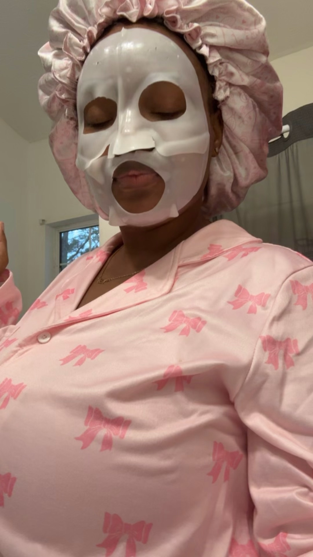 My favorite skincare routine essentials ✨
Simple, effective, and focused on hydration, barrier repair, and glow — these are the products I reach for every single day to keep my skin calm, healthy, and moisturized.
I linked all my skincare must-haves on LTK so you can build a routine that actually works.

#skincareroutine #skincareessentials #glowingskin #cleangirlroutine #selfcarefavorites #LTKbeauty #LTKfinds #LTKsale #shoppingfavorites #onlineshopping #ShoppingWithPriiincesss #AtlantaCreator #Atlantacontentcreators

#LTKmorningroutine #LTKBeauty #LTKselfcare