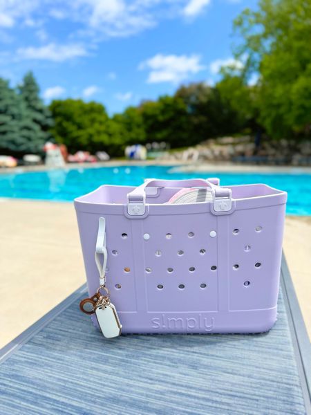 This cute waterproof beach bag from Amazon is such a great staple for your next beach trip this Summer!
#summeressential #amazonfinds #viralproduct #beachmusthave

#LTKItBag #LTKFindsUnder100 #LTKSeasonal