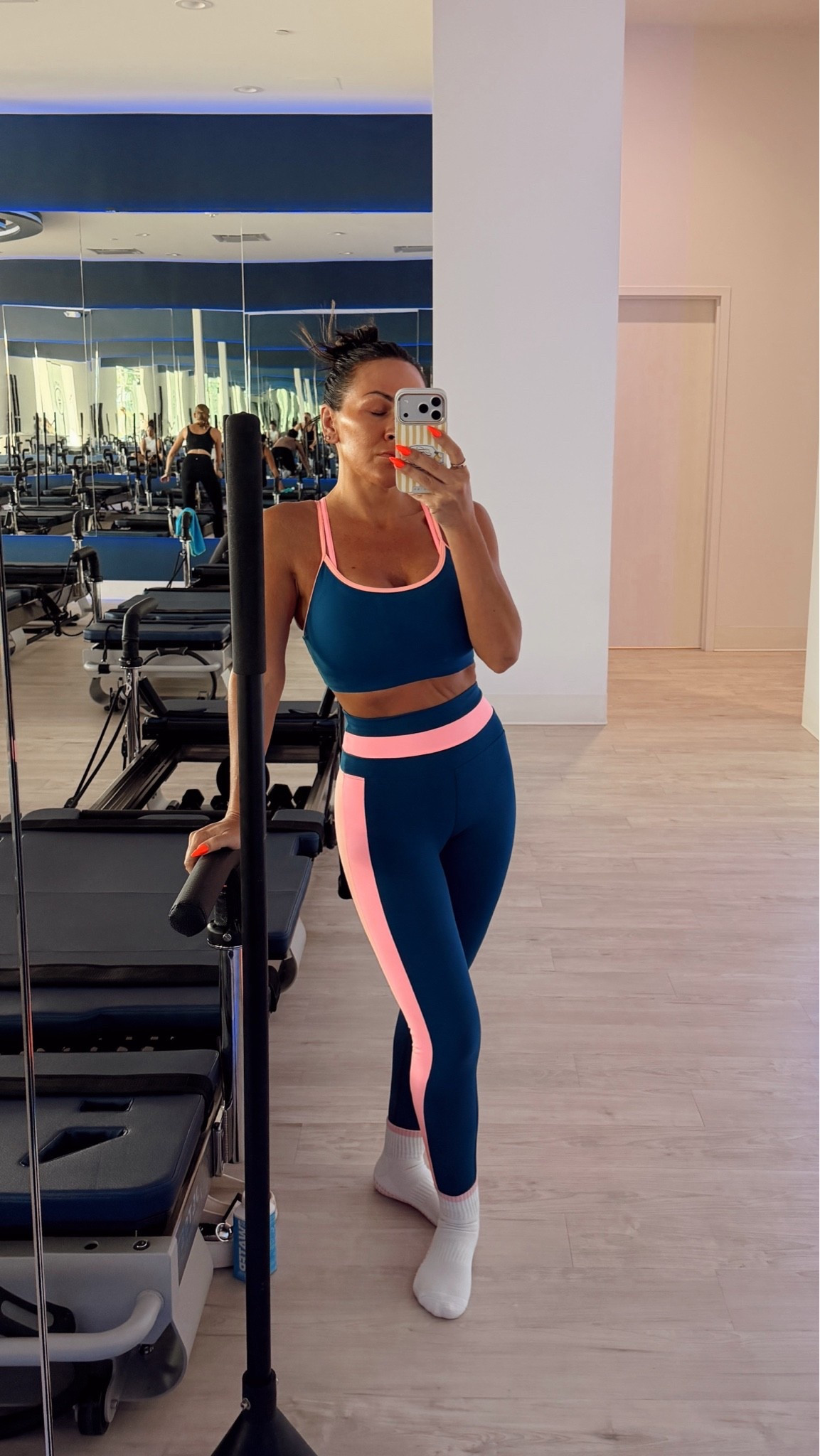 Today’s Pilates fit 

Wearing a small in top
Xs in leggings
