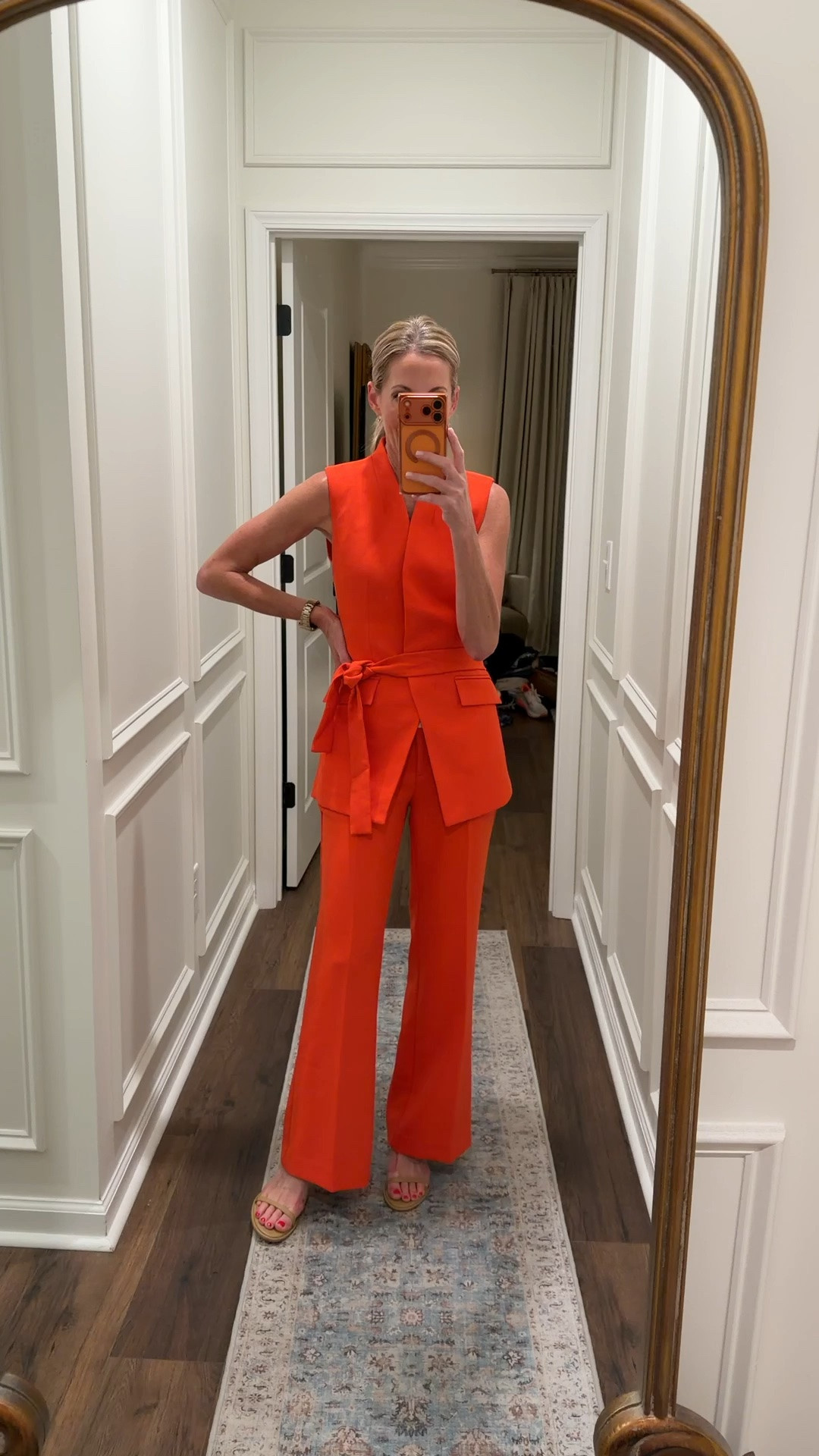 Today’s OOTD is this Anne, Taylor, long line vest with belt and matching pants.  
My favorite @electricpicks earrings