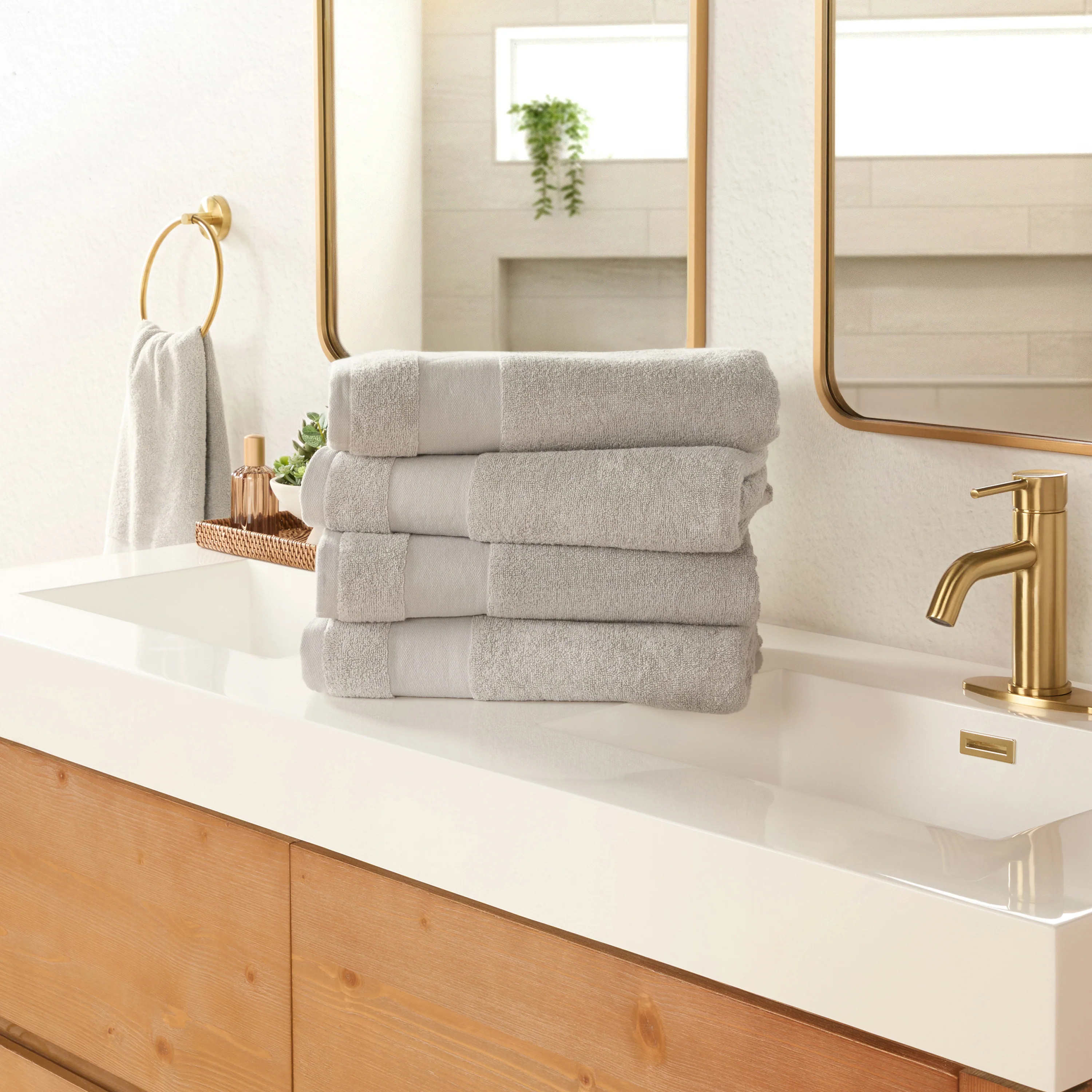 Ultra Soft 100% Cotton 4-Piece Bath Towel Set | Linens & Hutch | Linens and Hutch