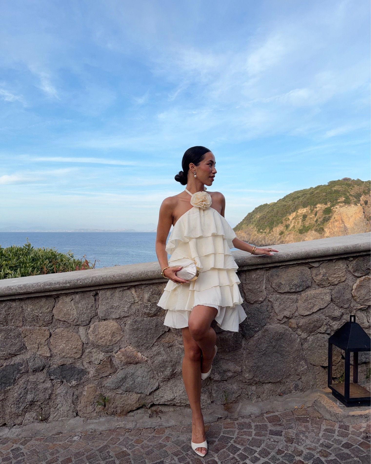 Summering in Italy ✨🌞 🇮🇹 

Sizes - pretty lavish dress (size XS), Monday swimwear (size petite), say that day (size 6)

Holiday outfits, summer dress