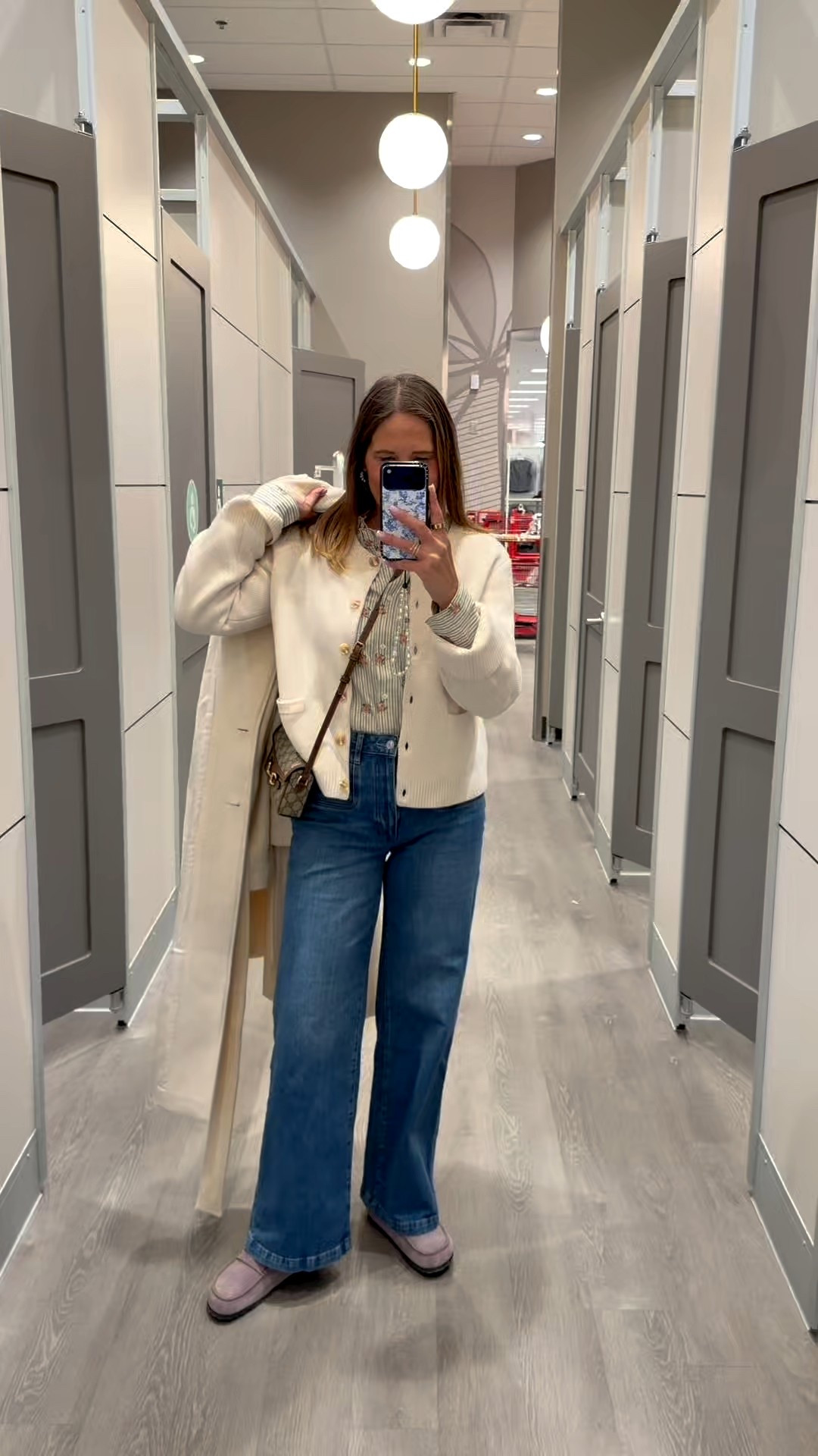 Super Bowl fit.  Grabbing some snacks while my daughter tried on some clothes 

#LTKmomlife #LTKootd #LTKOver40