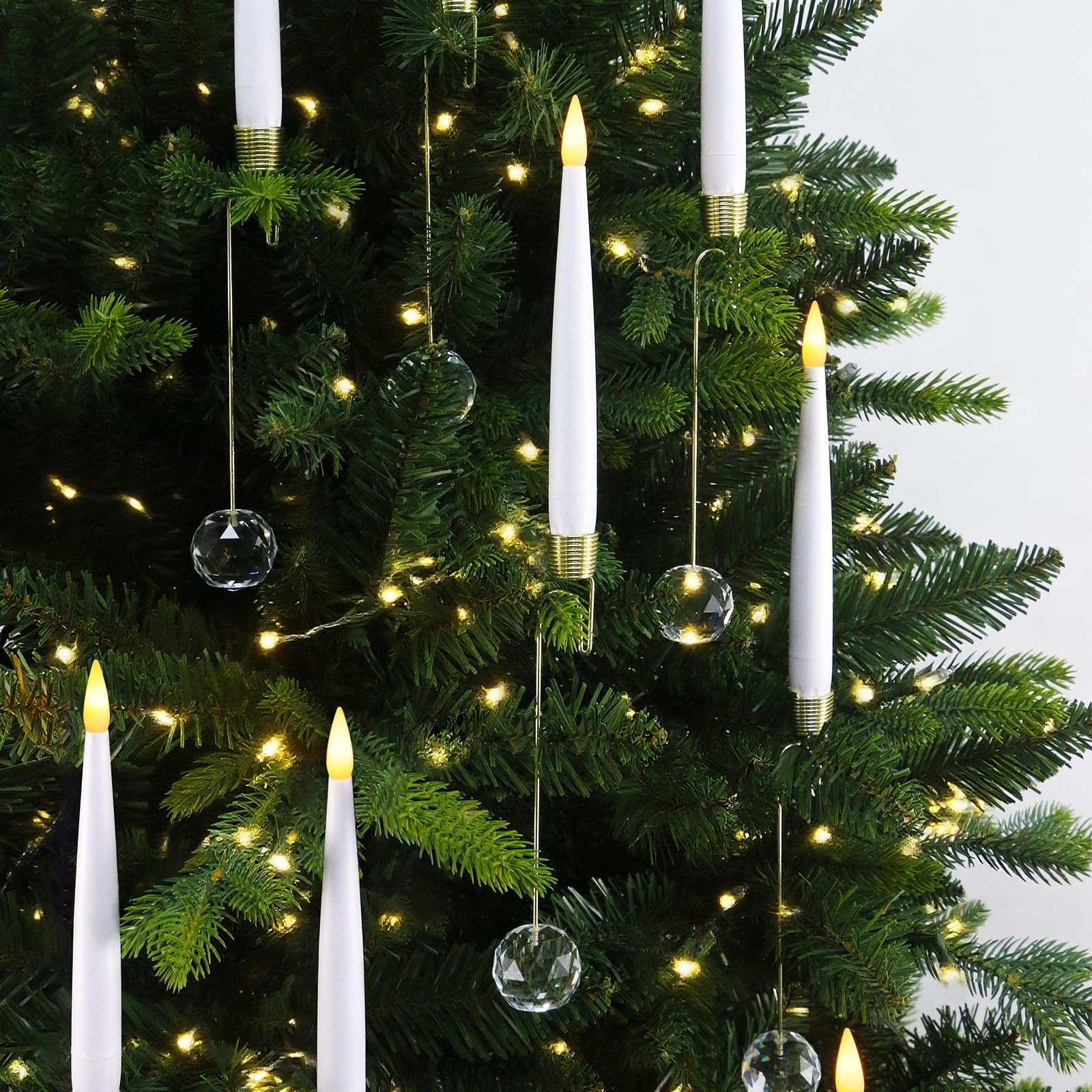 Weihnachtsbaumkerzen mit Fernbedienung, LED Stabkerzen mit Timer, 12 Stück Baumerzen mit Kristal... | Amazon (DE)