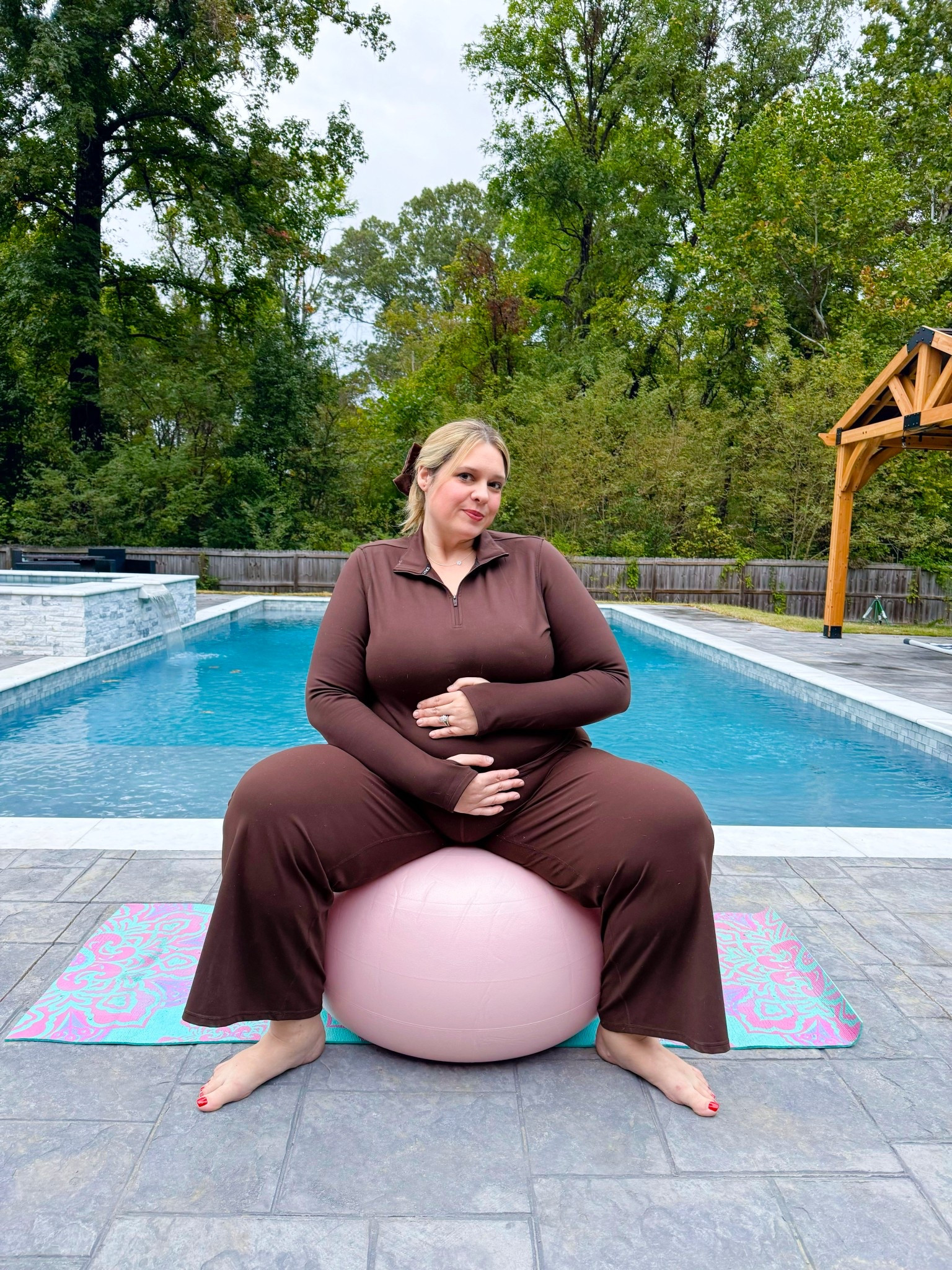 The perfect #fableticspartner fit and peaceful spot for pelvic floor prep.

#LTKBump #LTKActive #LTKPlusSize