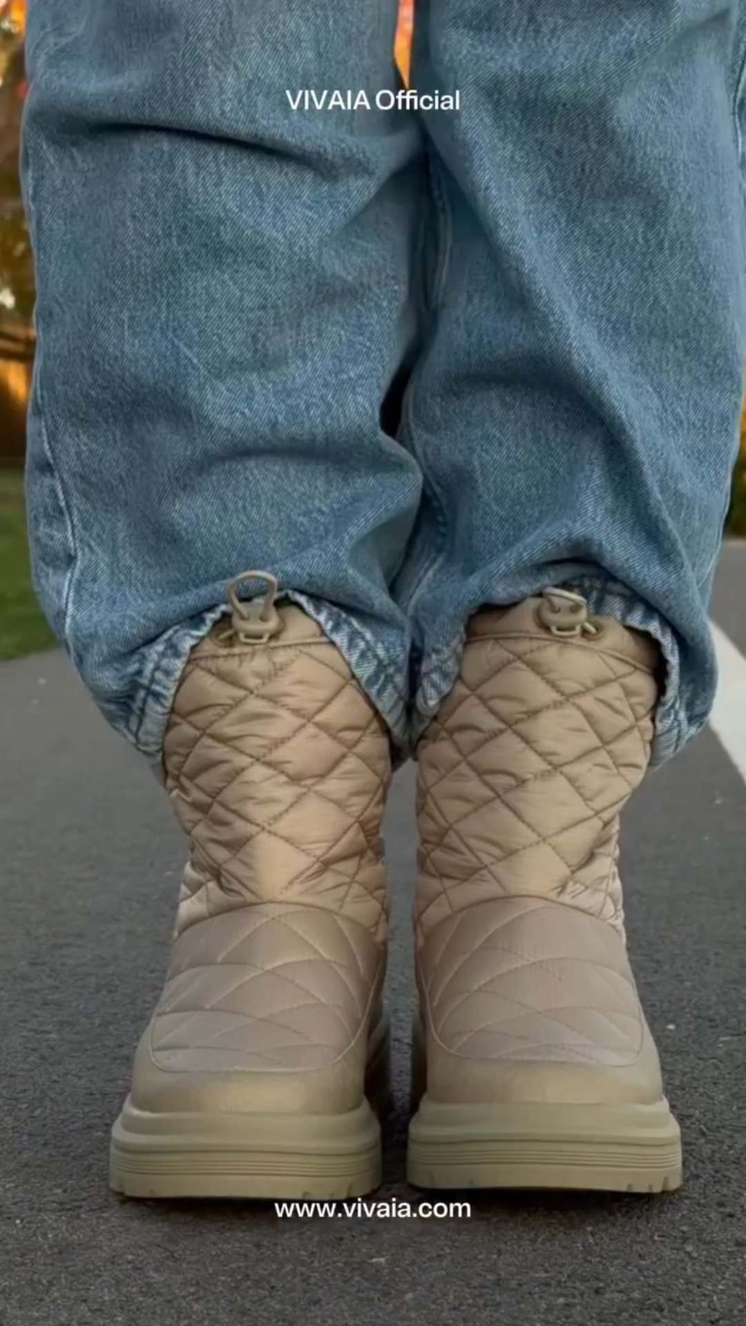 When it’s cold outside but your feet stay cozy 🫶
VIVAIA — where style meets comfort.

#VIVAIA #WinterReady #WarmBoots #CozyStyle
#VIVAIA #WinterVibes
