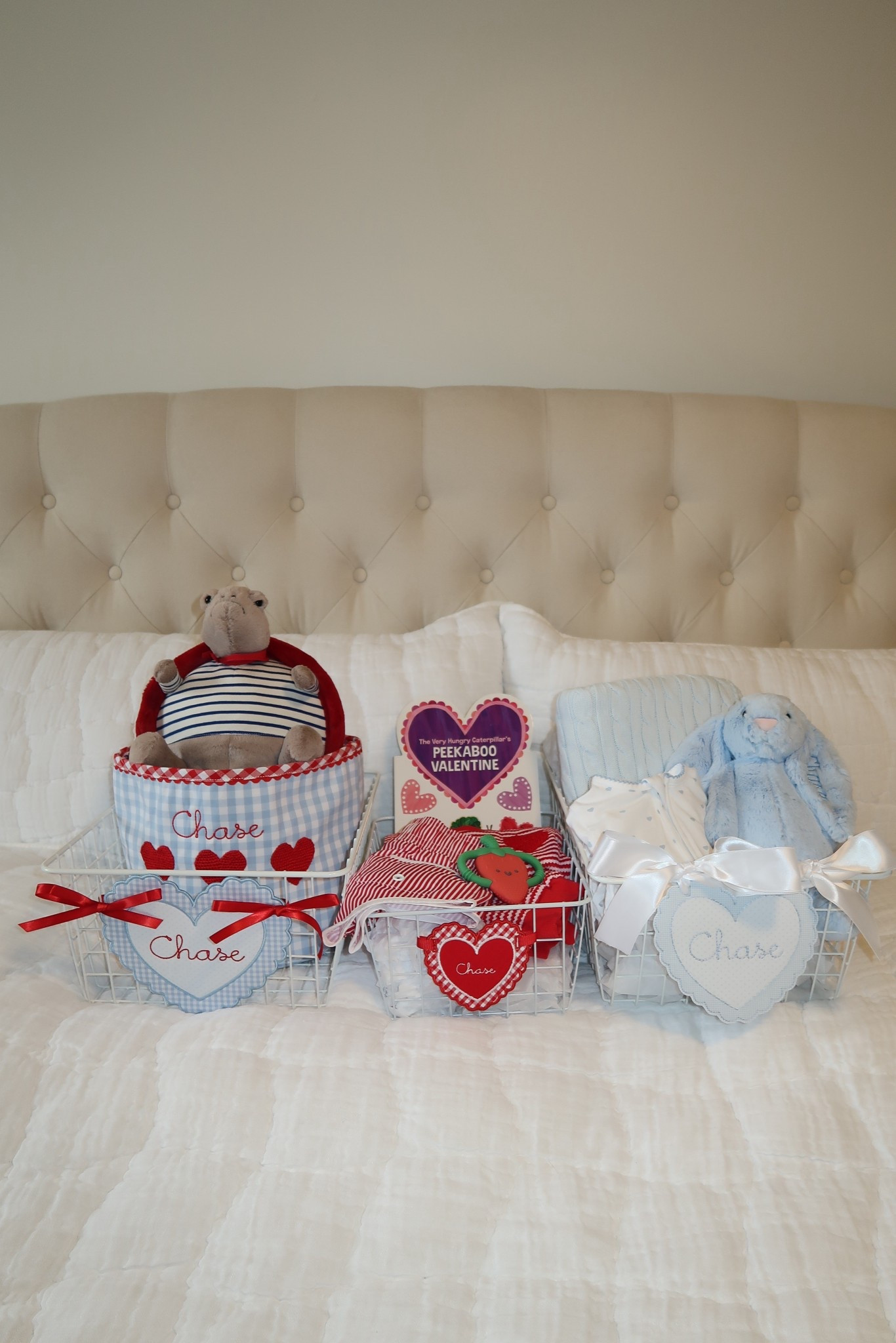 Valentine’s Day baby gift basket 💌

*etsy valentine’s day custom embroidery heart tags
*timmy turtle jelly cat
*bashful blue bunny jelly cat
*minnow boardie shorts
*minnow heart onesie pjs 
*valentine’s day hungry caterpillar book 
*ralph lauren cable knit baby blanket 
*itzy ritzy strawberry teether toy
*amazon striped valentine’s day baby outfit 


#LTKbaby #LTKfamily #LTKkids