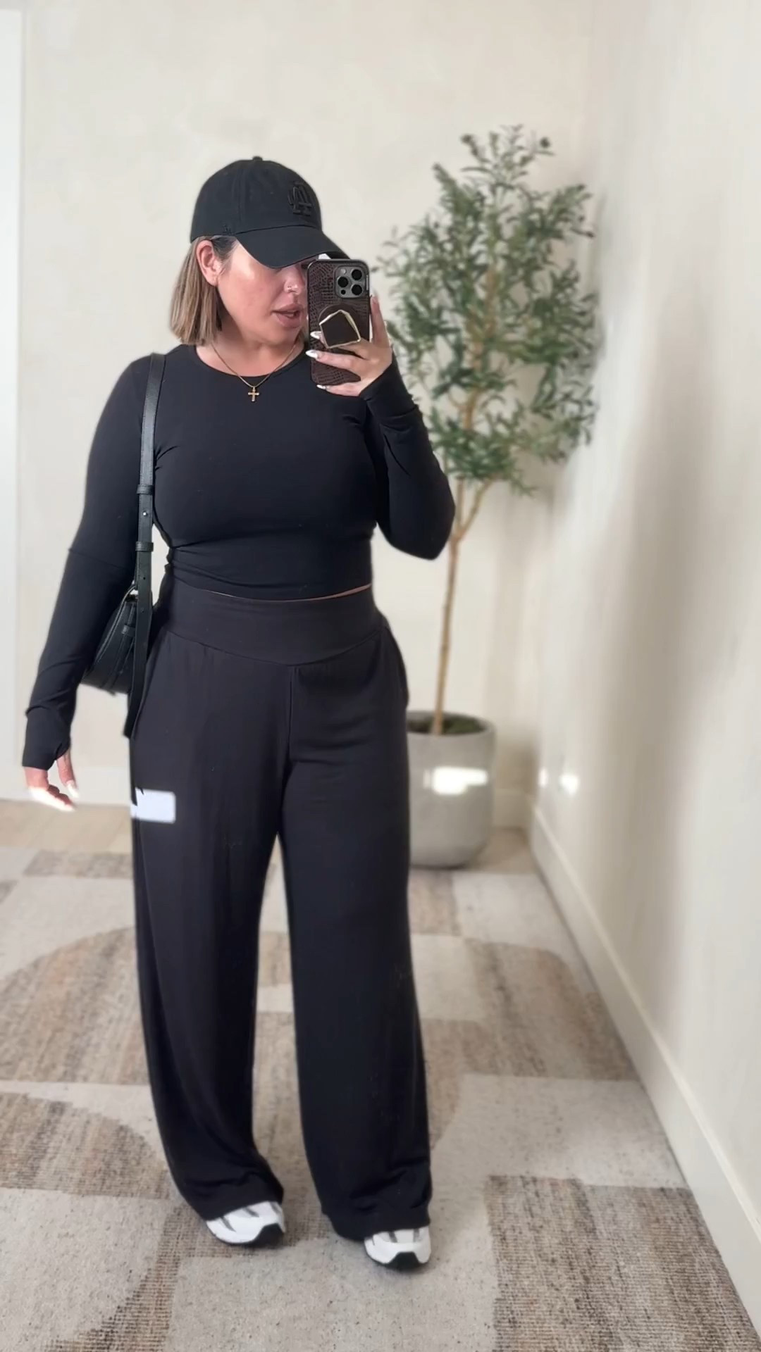 Top is fabletics can’t link here sorry 
Bras xxl best Amazon sports bras ! 
Pants L great length ! I’m 5’5 so you can see length on me. 


Follow my LTK @shaynaslife on the @shop.LTK app to view this post and get my exclusive app-only content!

#liketkit 
@shop.ltk
https://liketk.it/5Lrxd

#LTKootd #LTKMidsize #LTKFindsUnder50