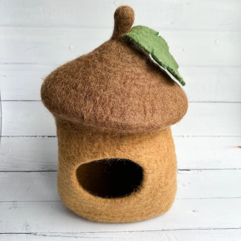 Felt Acorn Play Cottage | Waldorf Toys, Montessori, Small World Play, Reggio, Felt Toys, Flisat T... | Etsy (US)
