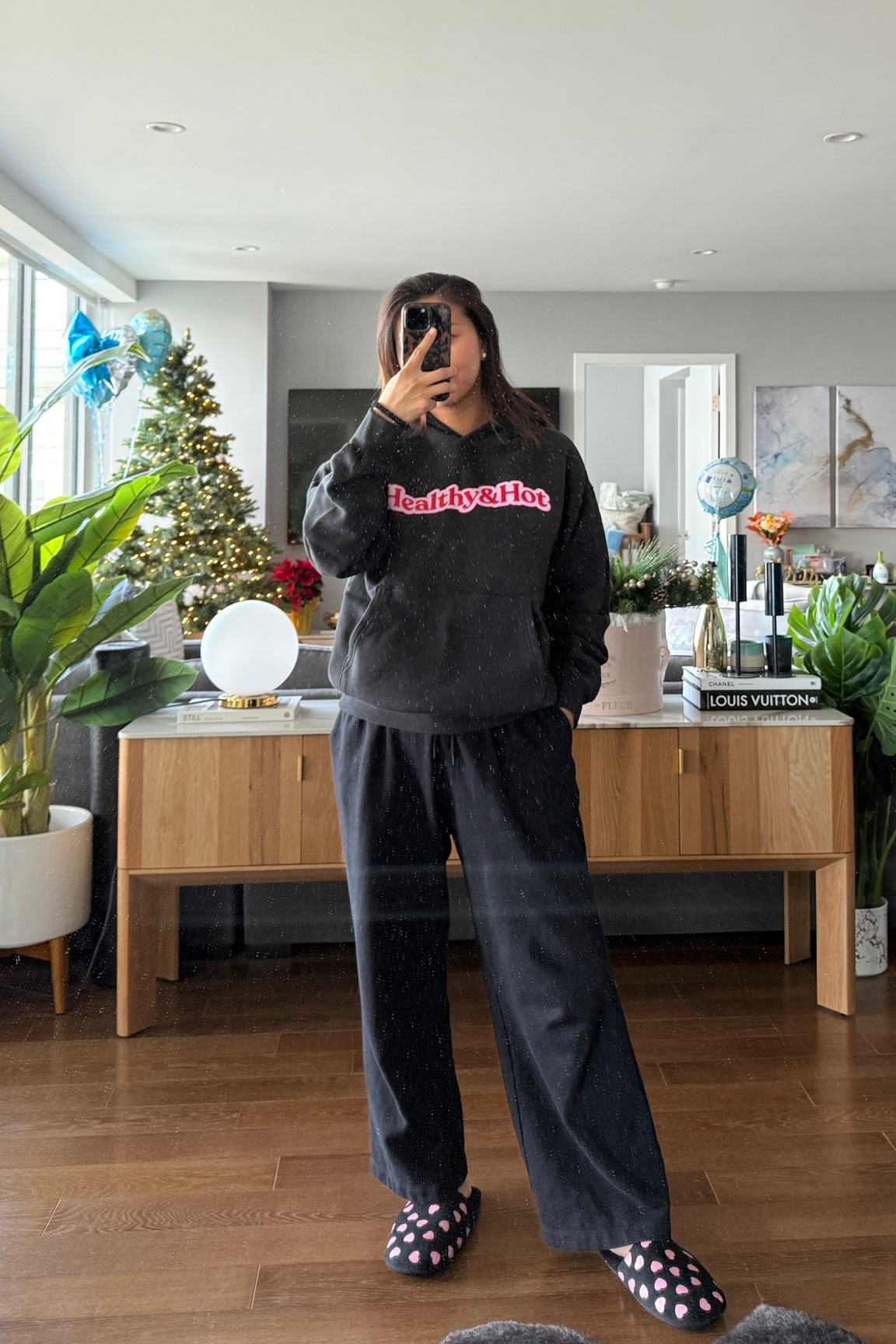 Lemme merch🩷 

#LTKFindsUnder100 #LTKGiftGuide #LTKSeasonal