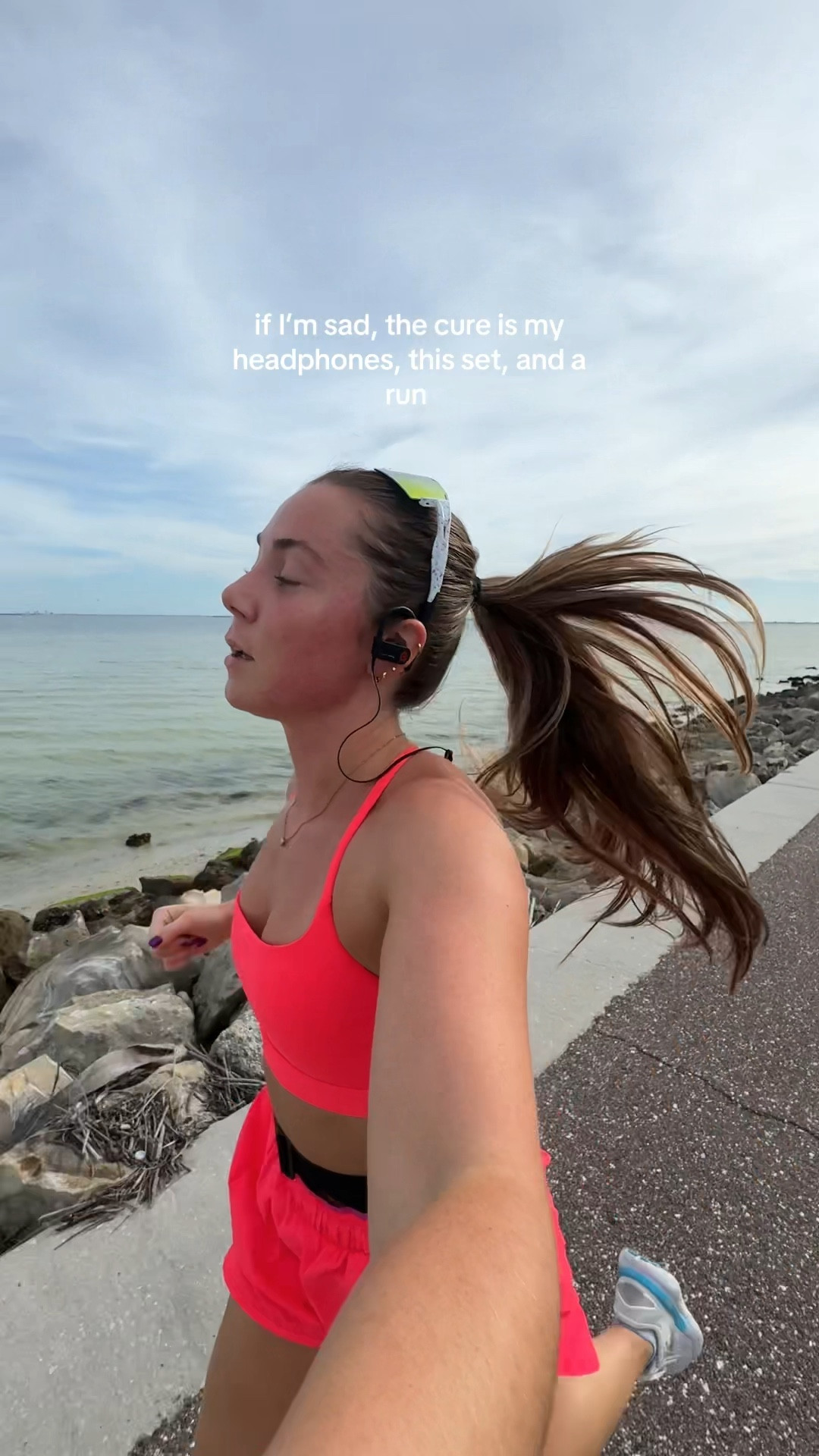 My favorite active set for running!! 

Fabletics, active set, running

#LTKGiftGuide #LTKootd #LTKActive
