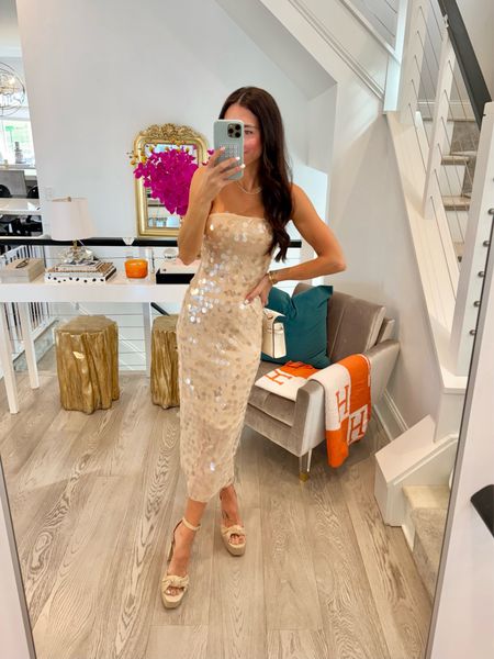 Sequin strapless dress 

Code: katehuggs15

#LTKFestival #LTKstyletip #LTKfindsunder100