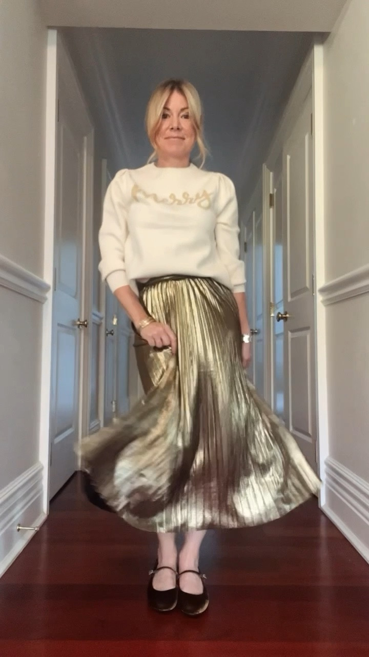 What to wear to all your holiday events: class Christmas party or holiday concert, holiday cocktail party, Christmas Eve dinner, Christmas morning 

#LTKSeasonal #LTKOver40 #LTKHoliday