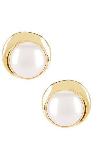 Bhodi Pearl Stud in Gold | Revolve Clothing (Global)