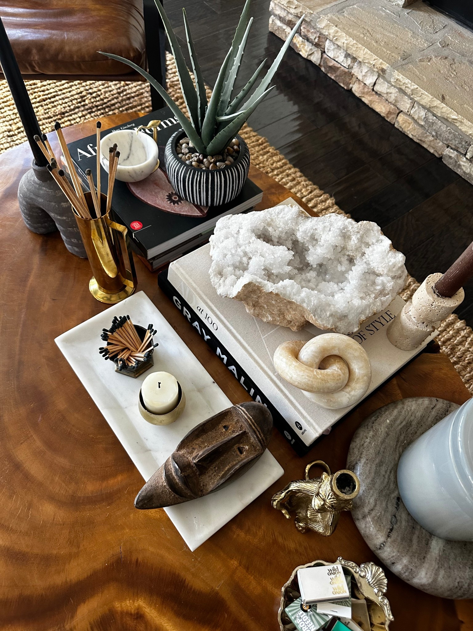 Coffee table styling for me means full display of my favorite vintage and new pieces.

#coffeetable 
#vintage 
#coffeetablebooks
#maximalist 
