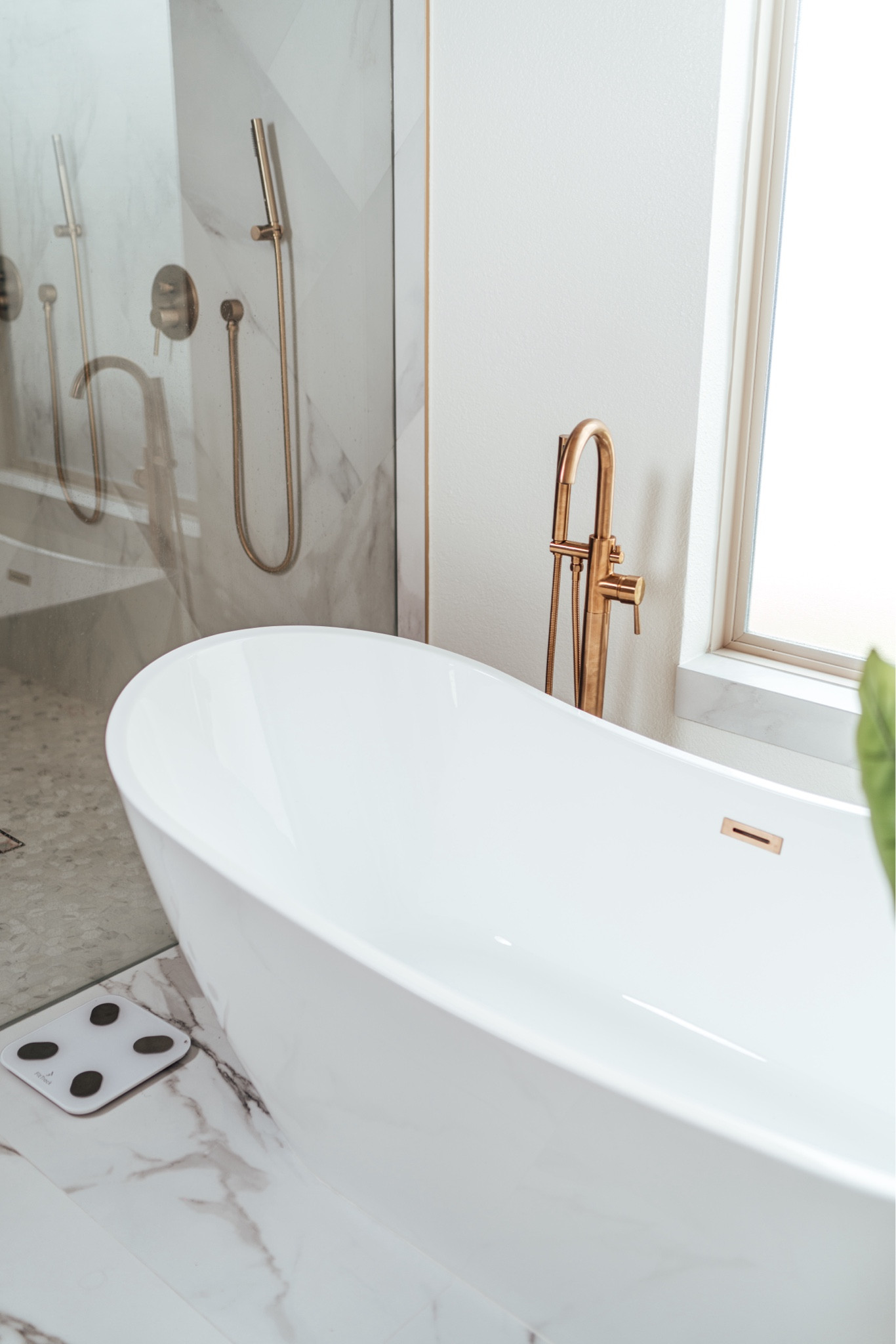 Sleek bathroom essentials | Gold accent

#LTKFindsUnder100 #LTKHome