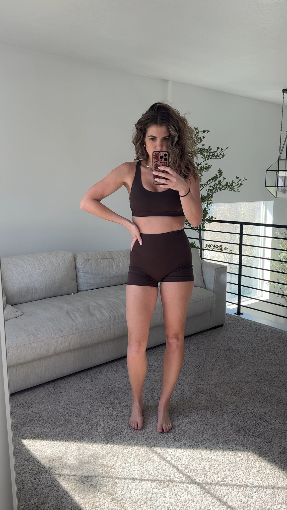 Loving this gym fit—super comfy, stretchy, and keeps me feeling confident during my workouts ✨