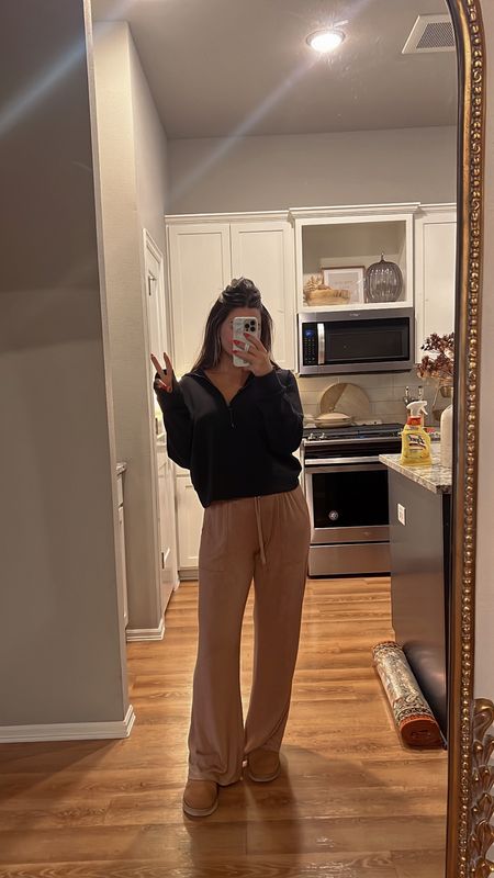Medium top + small pants

spanx pullover, Target lounge pants, ultra mini uggs 