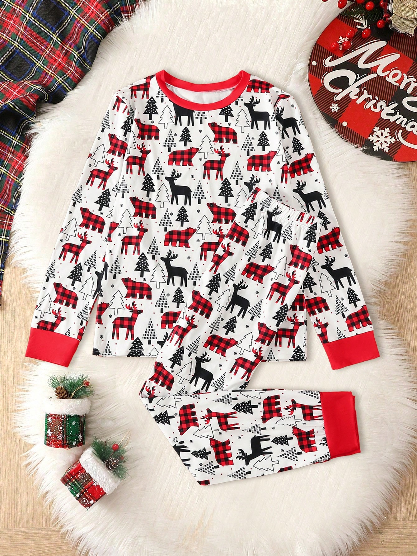 Hombres Conjunto de pijama con ribete en contraste y estampado navideño | SHEIN