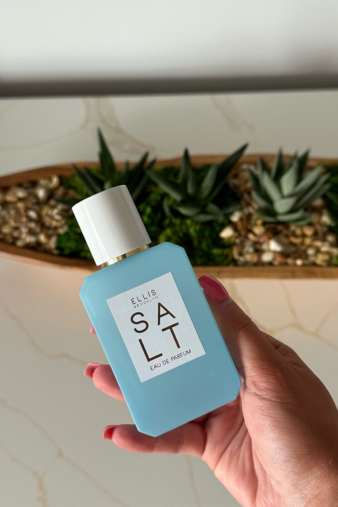 My current favorite scent! Ellis Brooklyn in the scent “SALT”. 10/10!

#LTKFindsUnder50 #LTKSeasonal #LTKBeauty