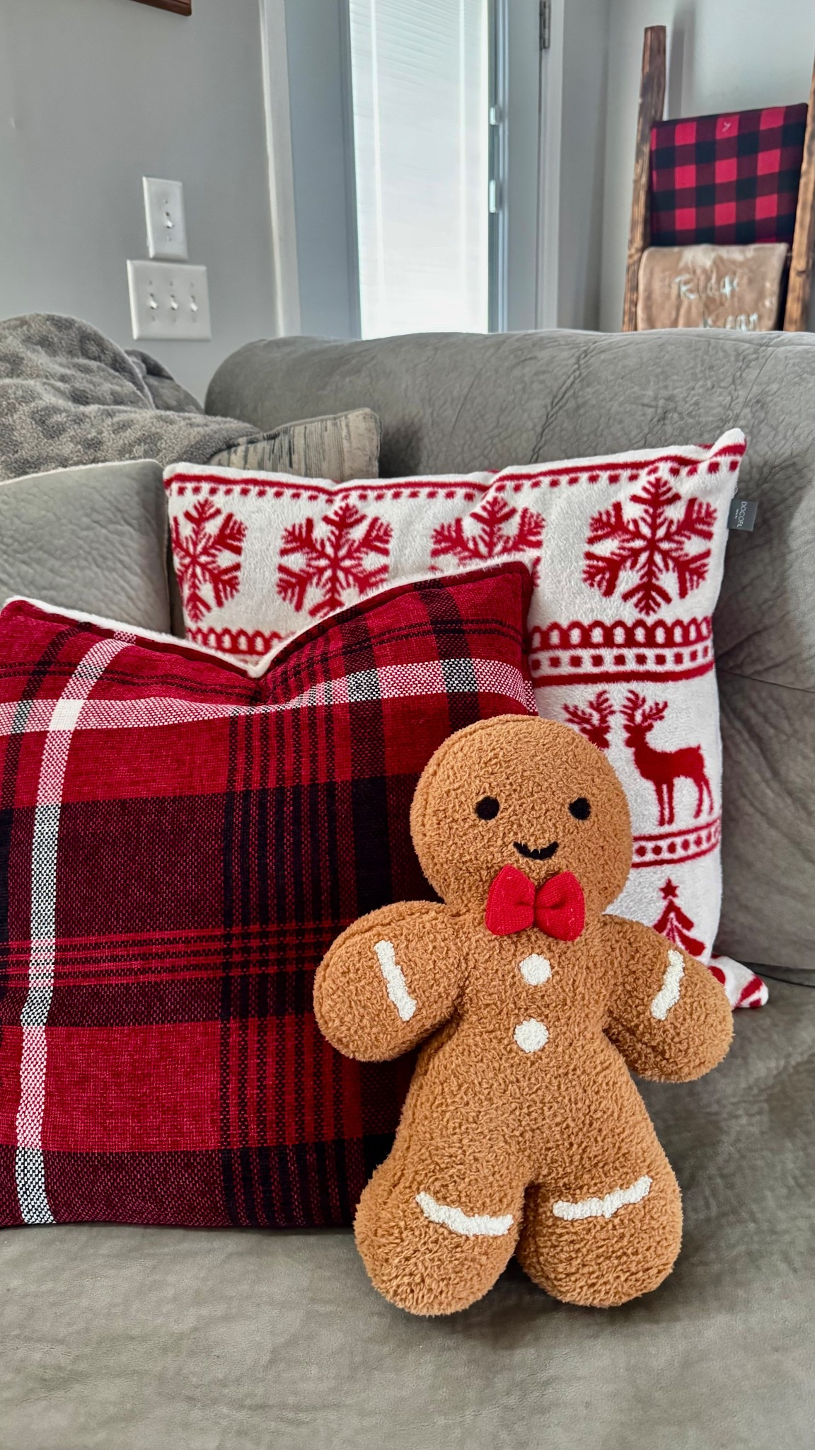 Kirklands Christmas pillows never disappoint! 🎄🎅🏻❄️

#LTKSeasonal #LTKHome #LTKHoliday