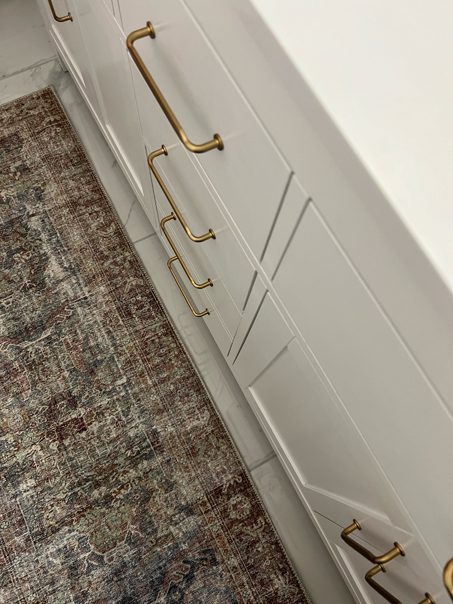 Cutest drawer pulls as of yet! 
Y’all know I’m all about the simplicity - a 10/10 find over here🫡



#LTKfindsunder50 #LTKfindsunder100 #LTKhome