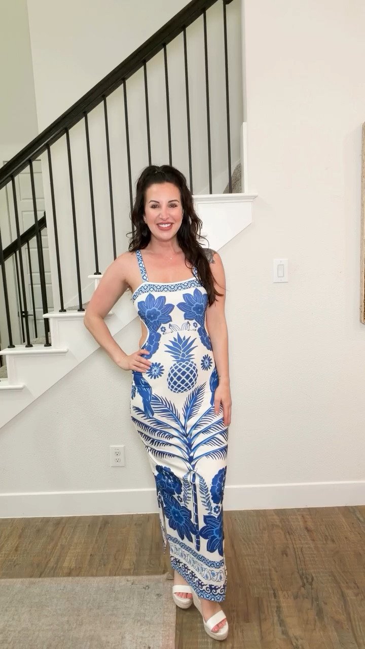 Summer ready and vacation ready with some trendy blue maxi dresses! 



#momstyle #momfashion #vacationdresses #summerdresses #summerfashion
