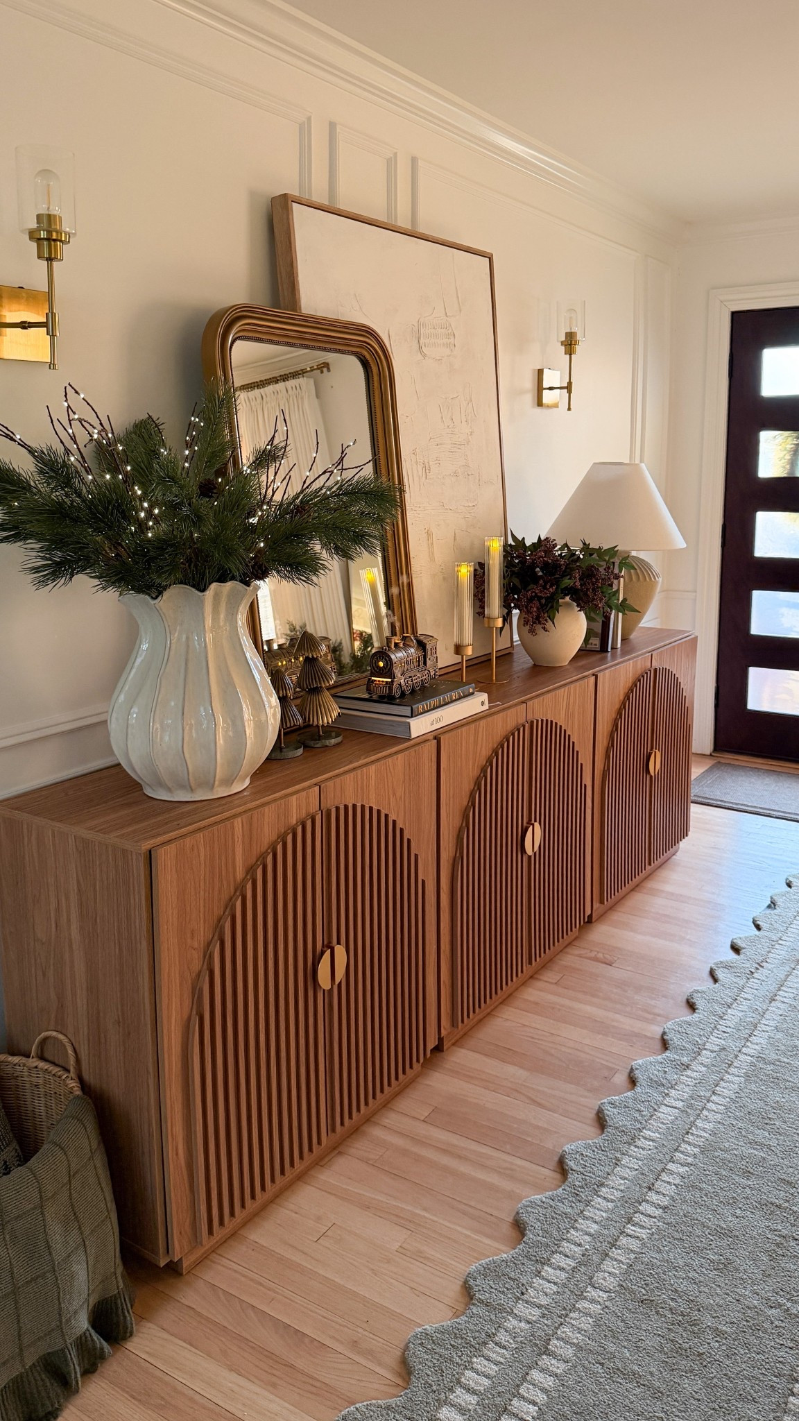 Still not over this entryway setup 😍
Every layer just came together so effortlessly…the greenery, the brass, the candles… and that Amazon diffuser train might be the cutest thing ever.

Everything is linked here for easy shopping 🤎

#LTKHoliday #LTKSaleAlert #LTKHome