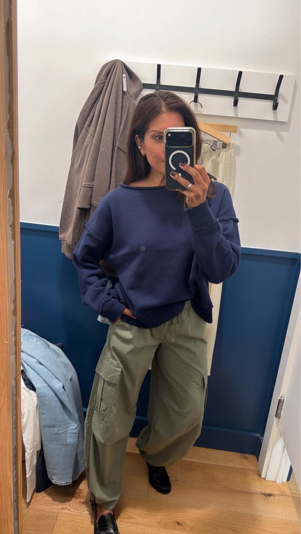 Cargo style pant outfit- 
Other color options available 
Wearing xs in pants 
Off shoulder sweater xs 

@American Eagle Outfitters 
Fall fashion over 50

#LTKPetite #LTKSeasonal #LTKOver40