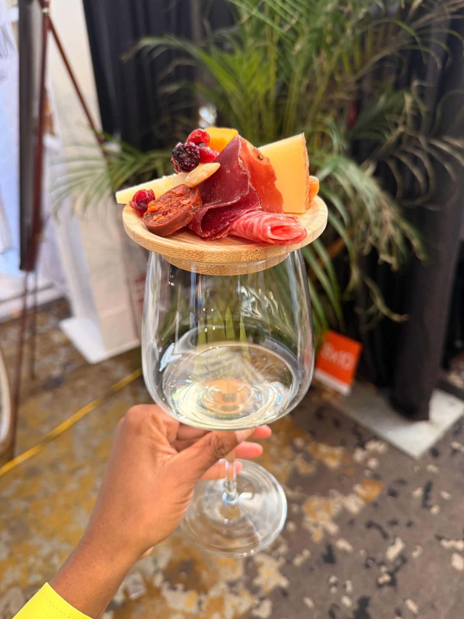 Easy hosting hack | charcuterie cup | party ideas 

#LTKHome #LTKParties #LTKFindsUnder50